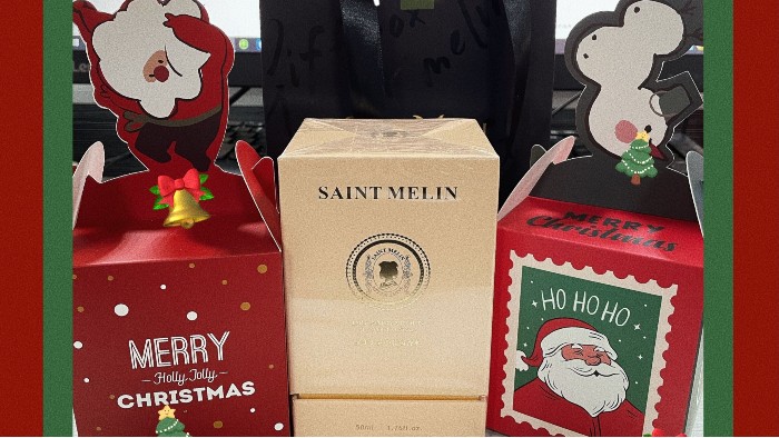 泰州摩登7祝大家圣诞快乐！